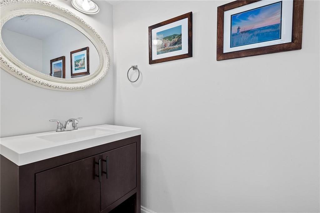 NEAR NORTHWEST - Residential Lease