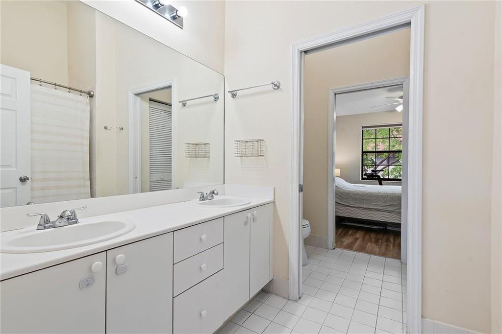 NEAR NORTHWEST - Residential Lease