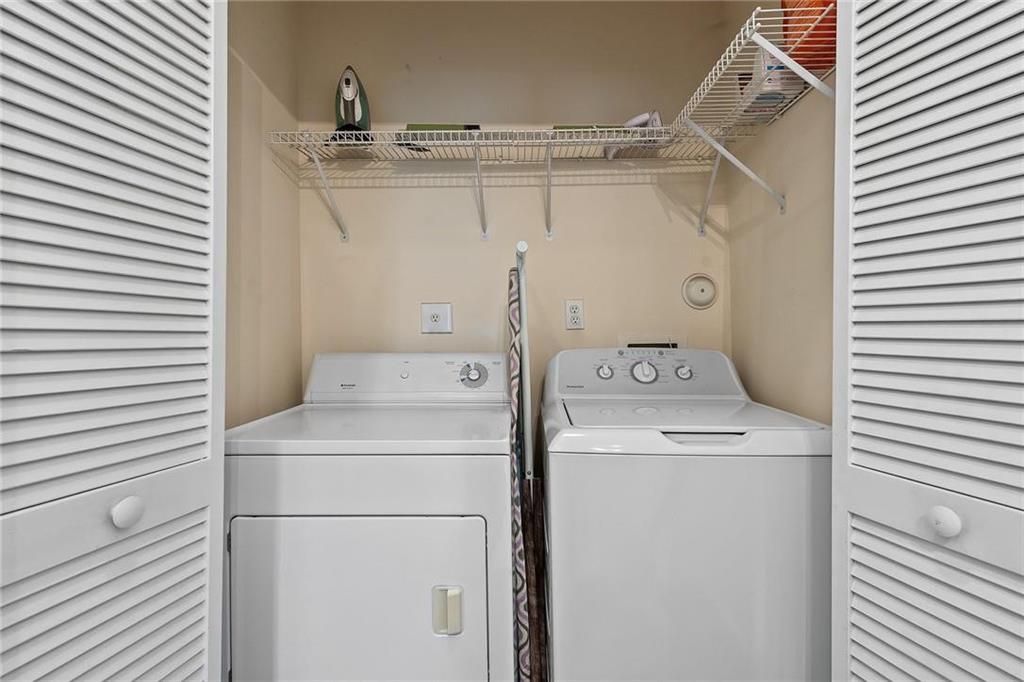 NEAR NORTHWEST - Residential Lease