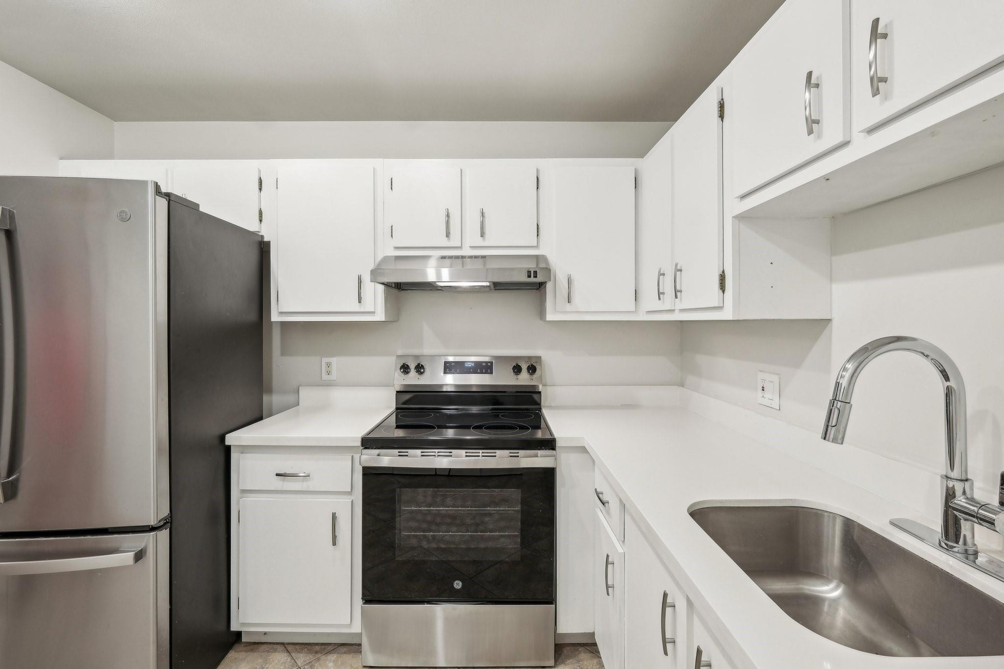 TREE LAKE - Residential