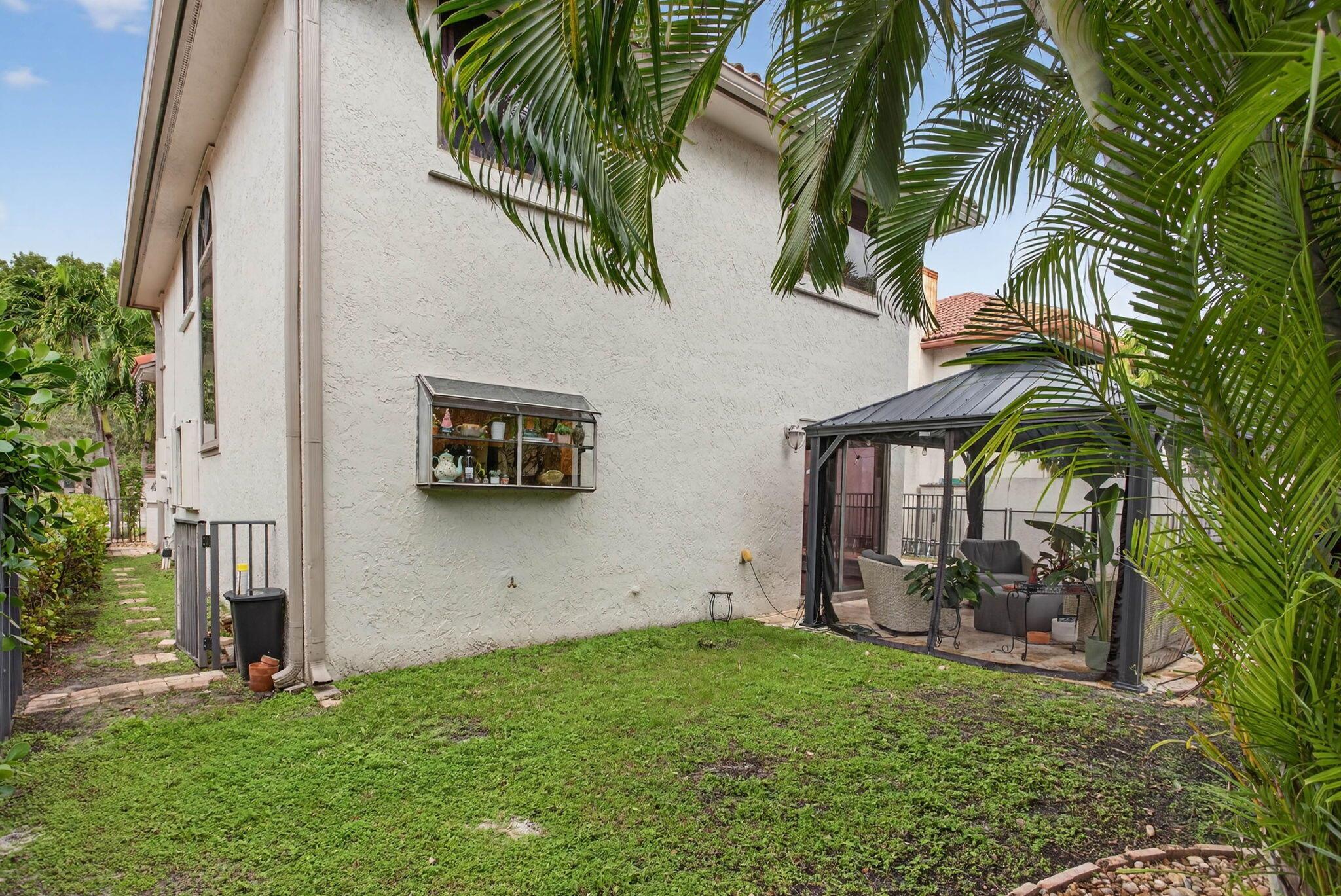 VILLAGES OF HILLSBORO - Residential