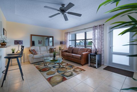 A home in Deerfield Beach