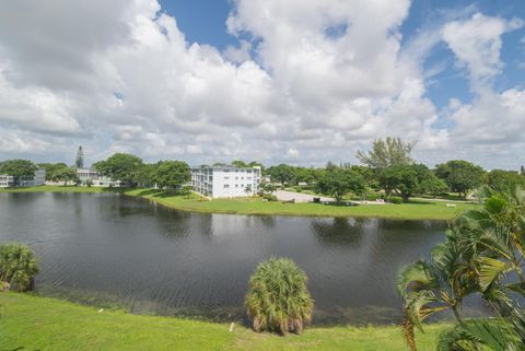 A home in Deerfield Beach