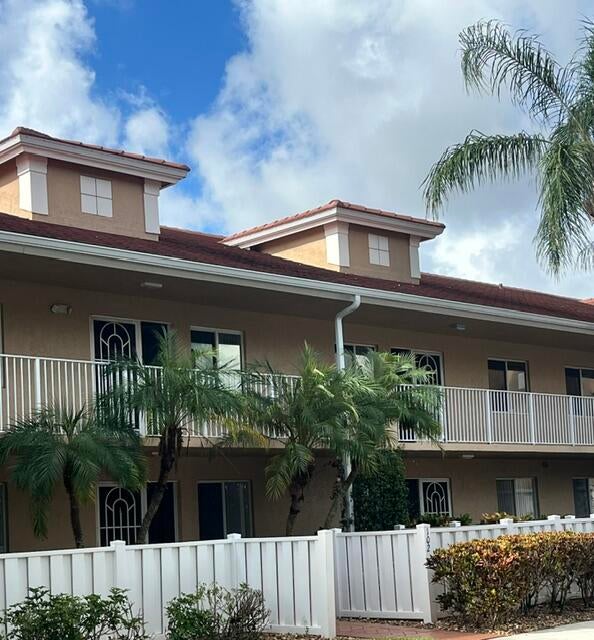 Photo of 5952 Regal Glen Drive #203, Boynton Beach, FL 33437 (MLS # B26086982)