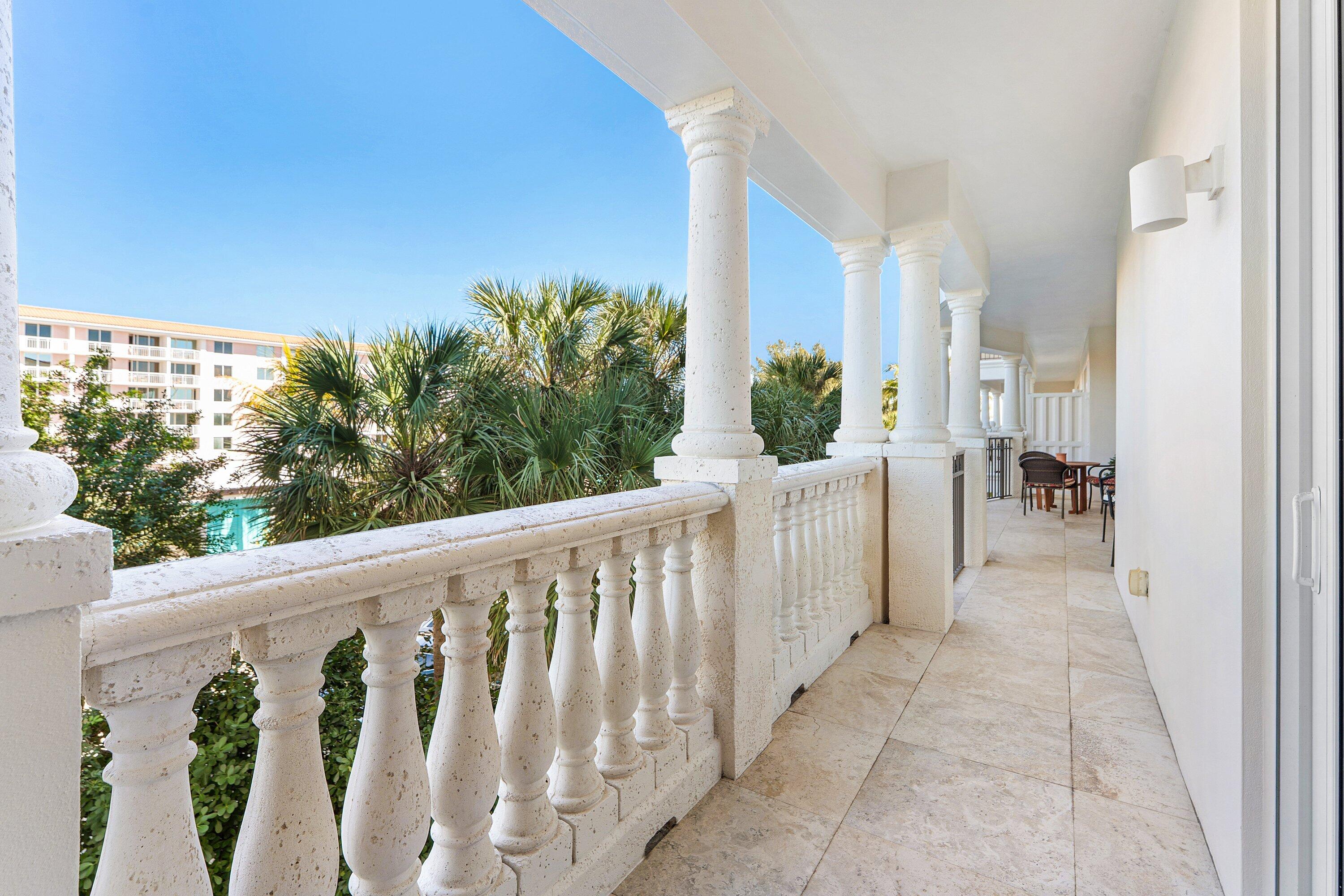 DOLCE VITA CONDO - Residential