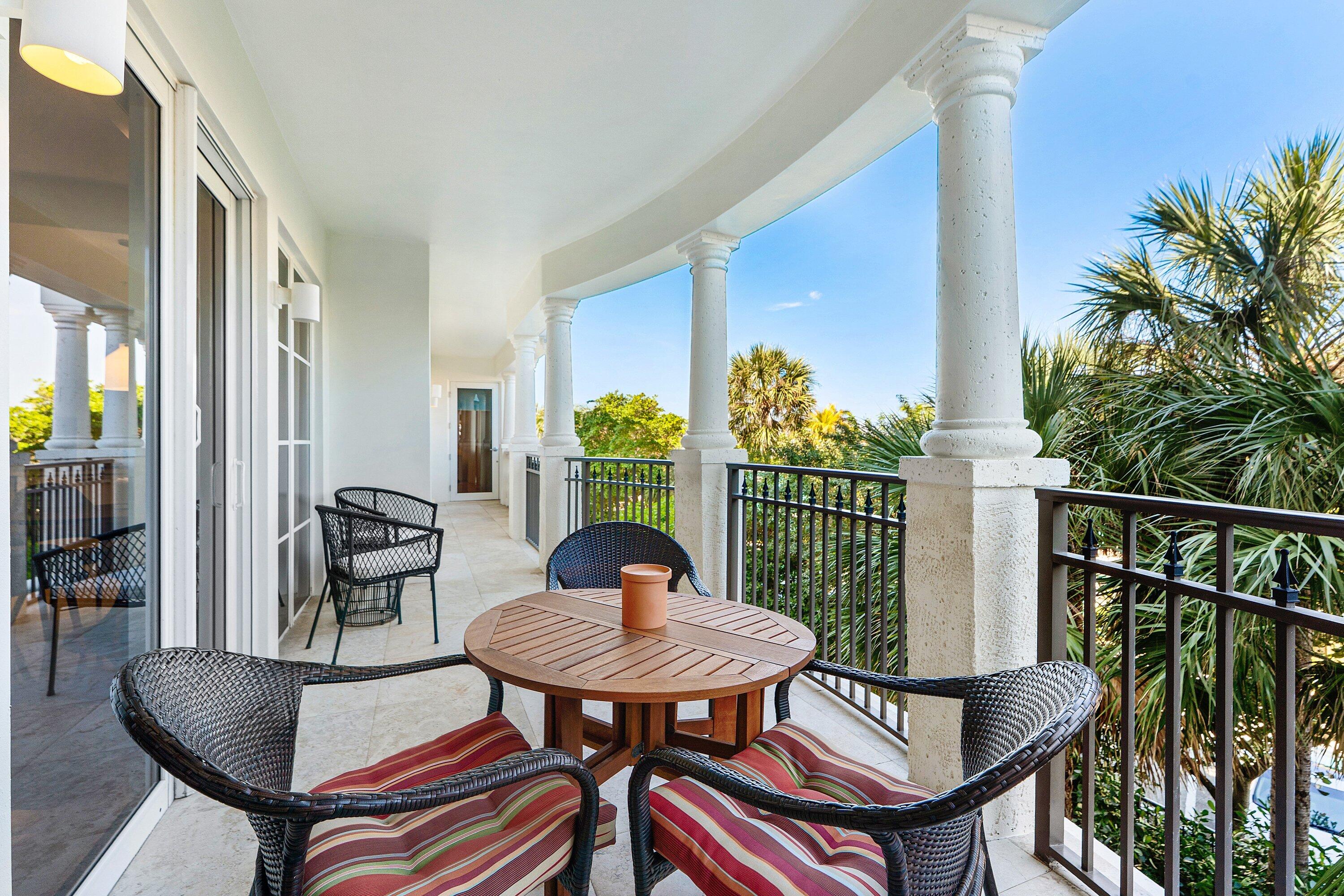 DOLCE VITA CONDO - Residential