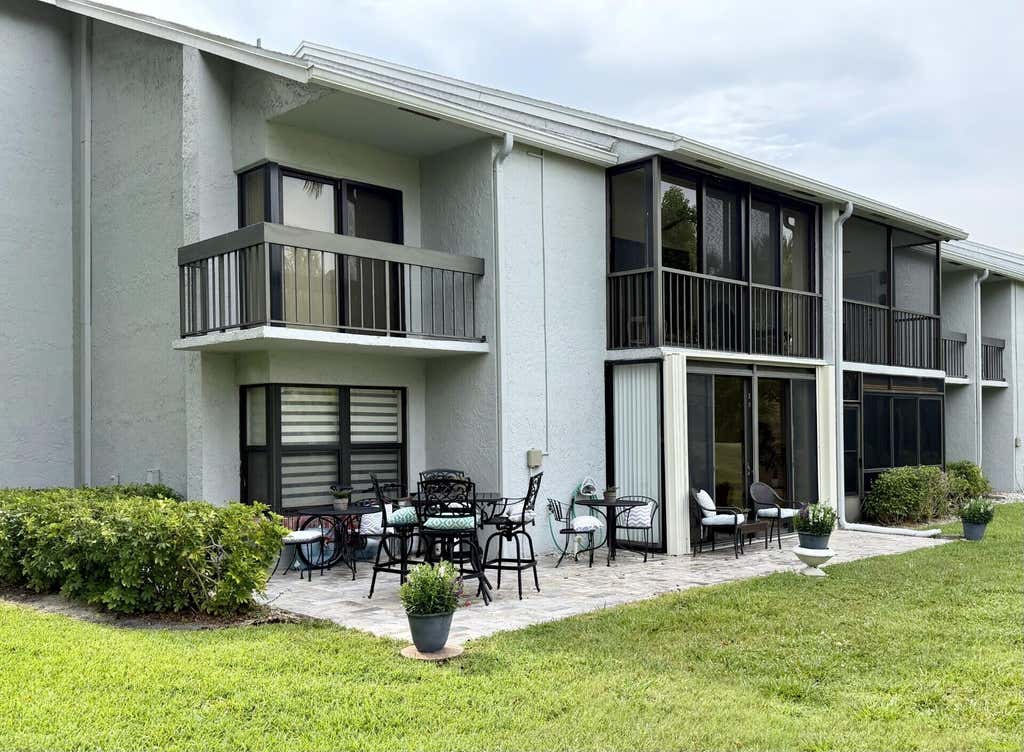 Photo of 16768 Oak Hill Trail #1214, Delray Beach, FL 33484 (MLS # B26060113)