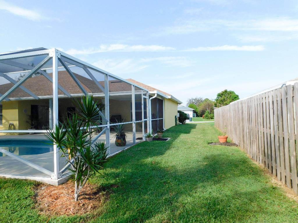 PORT ST LUCIE-SECTION 27- BLK 105 LOT 11 - Residential