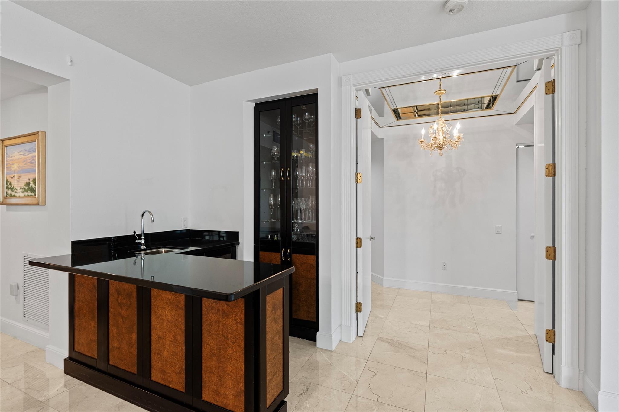 MEDITERRANEA CONDO - Residential