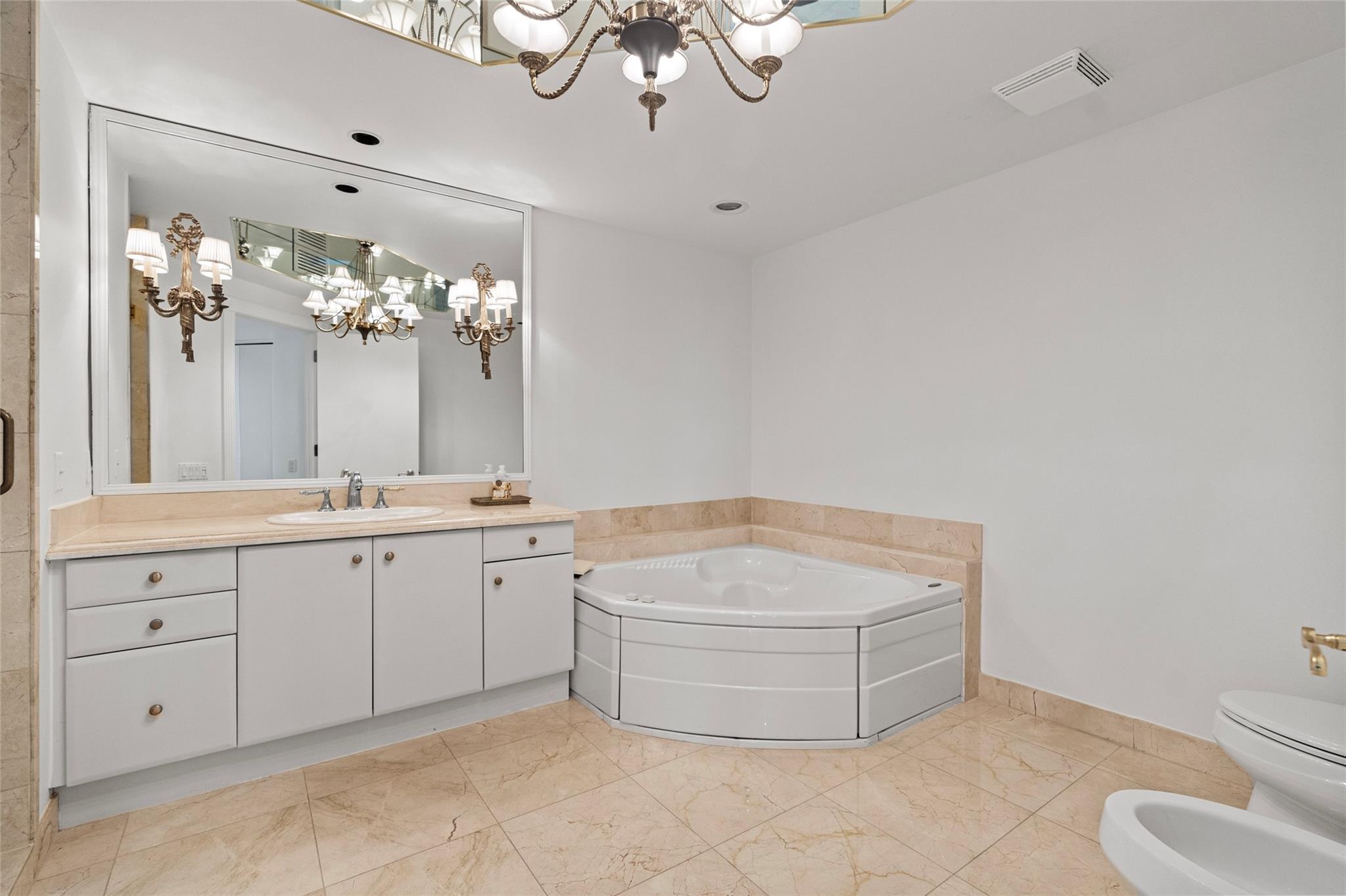 MEDITERRANEA CONDO - Residential