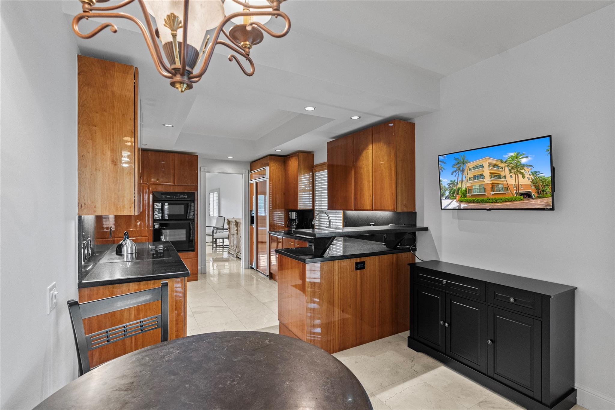 MEDITERRANEA CONDO - Residential