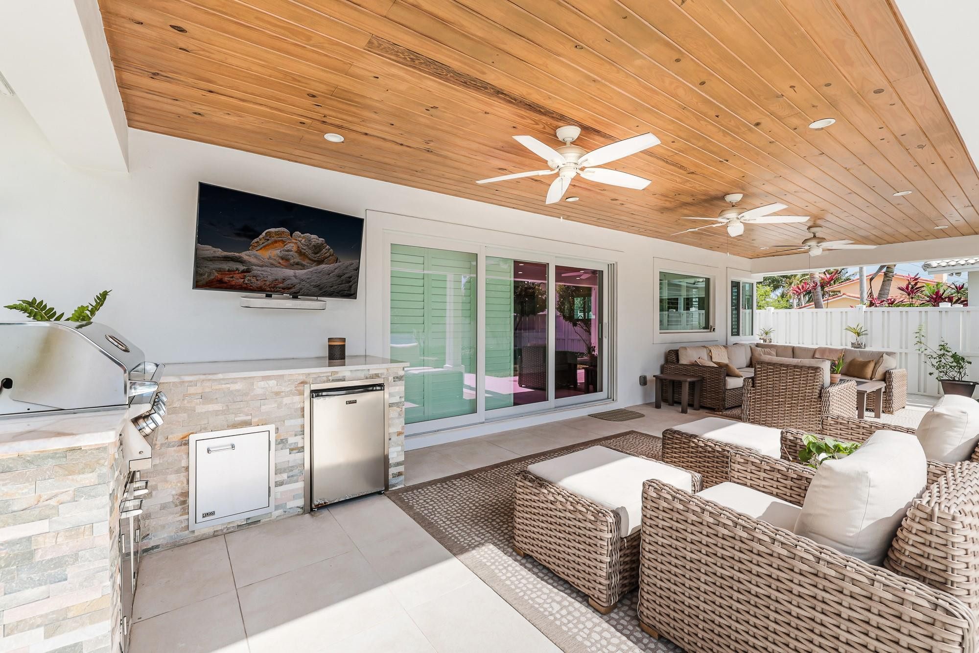 Coral Point 31-27 B - Residential