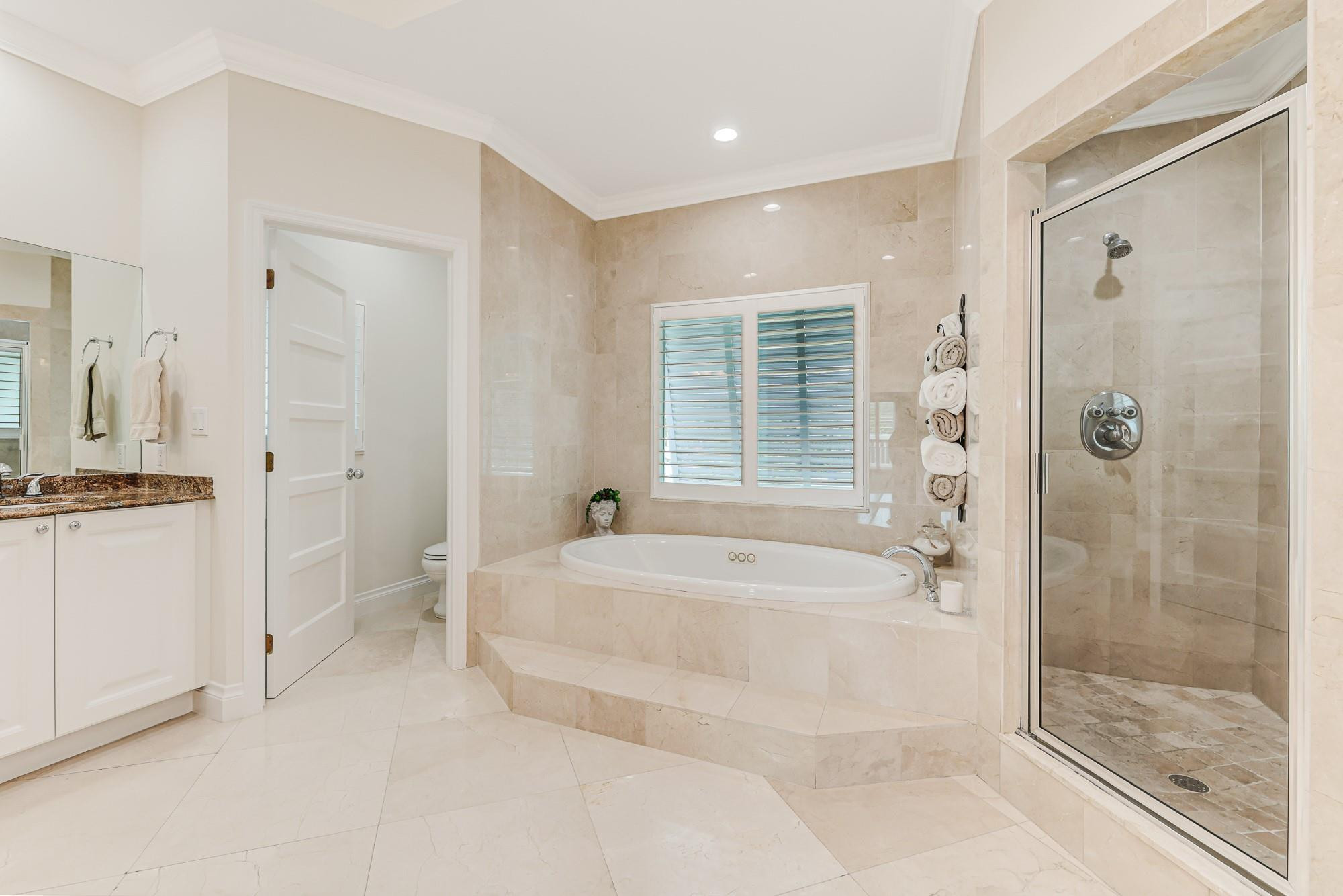 Coral Point 31-27 B - Residential