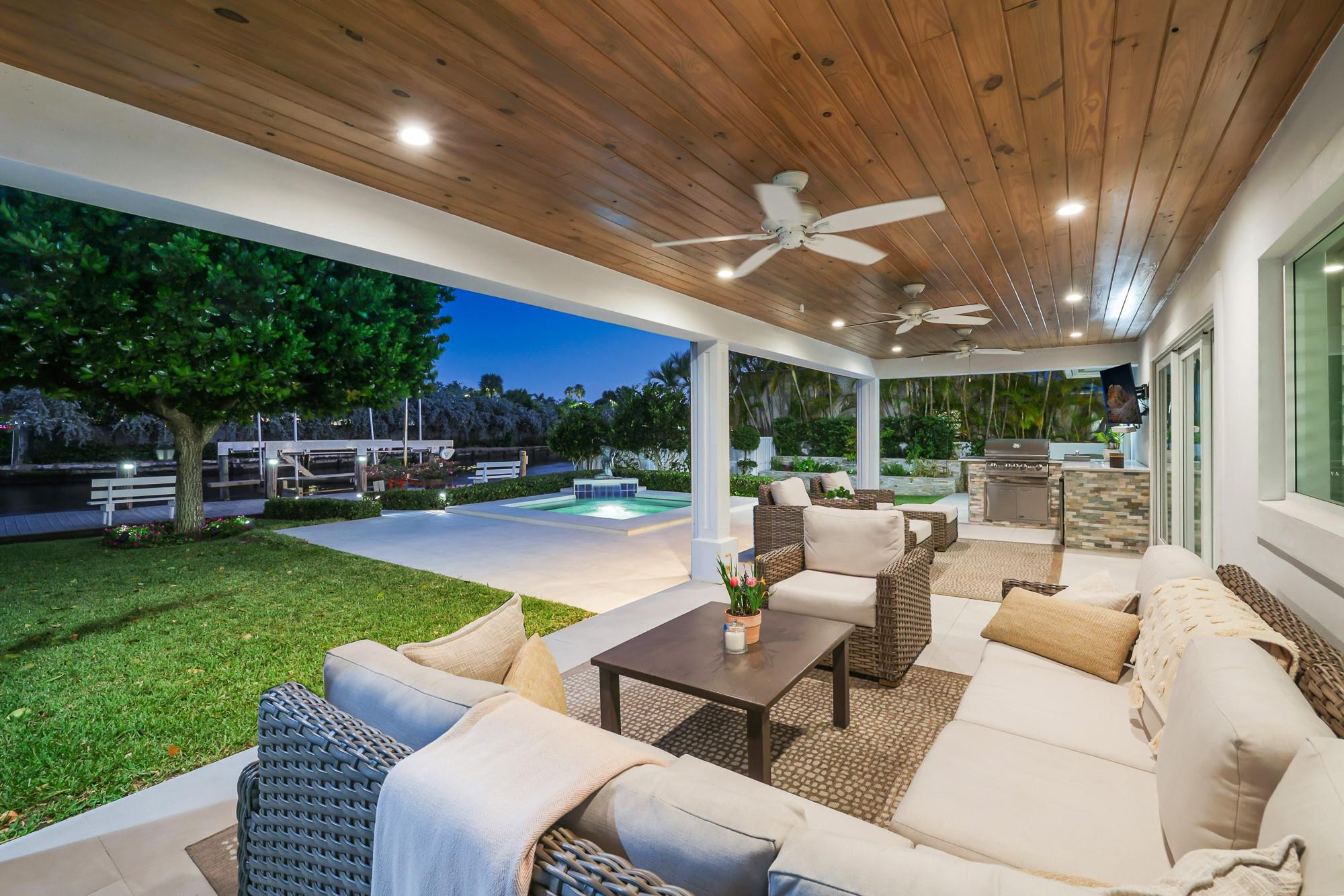 Coral Point 31-27 B - Residential