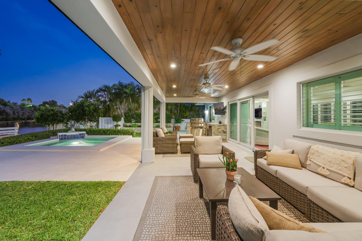 Coral Point 31-27 B - Residential