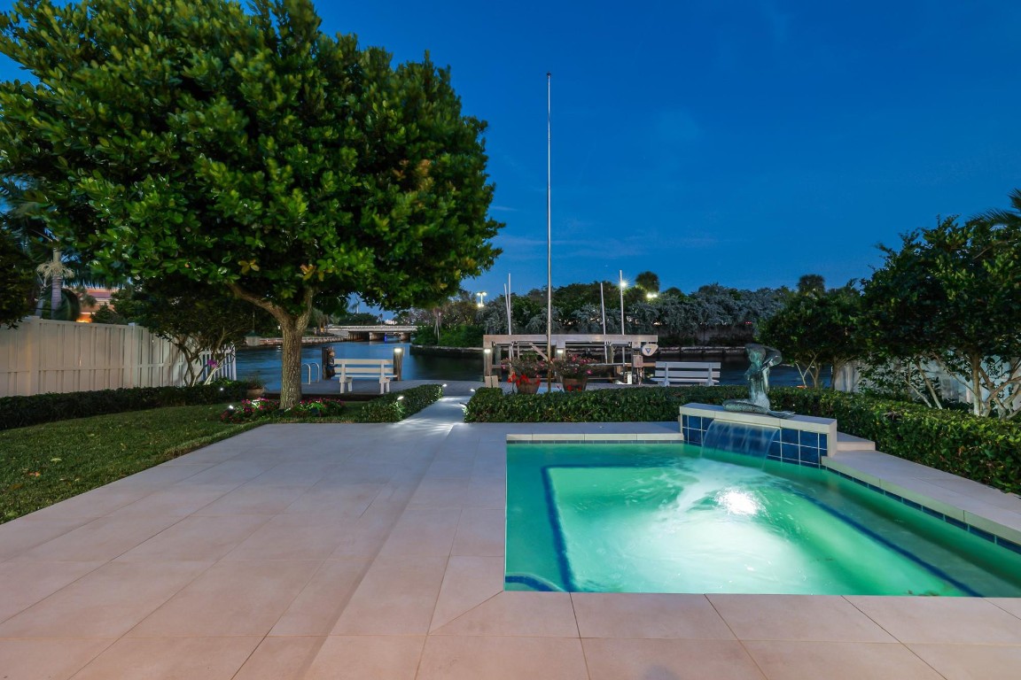 Coral Point 31-27 B - Residential