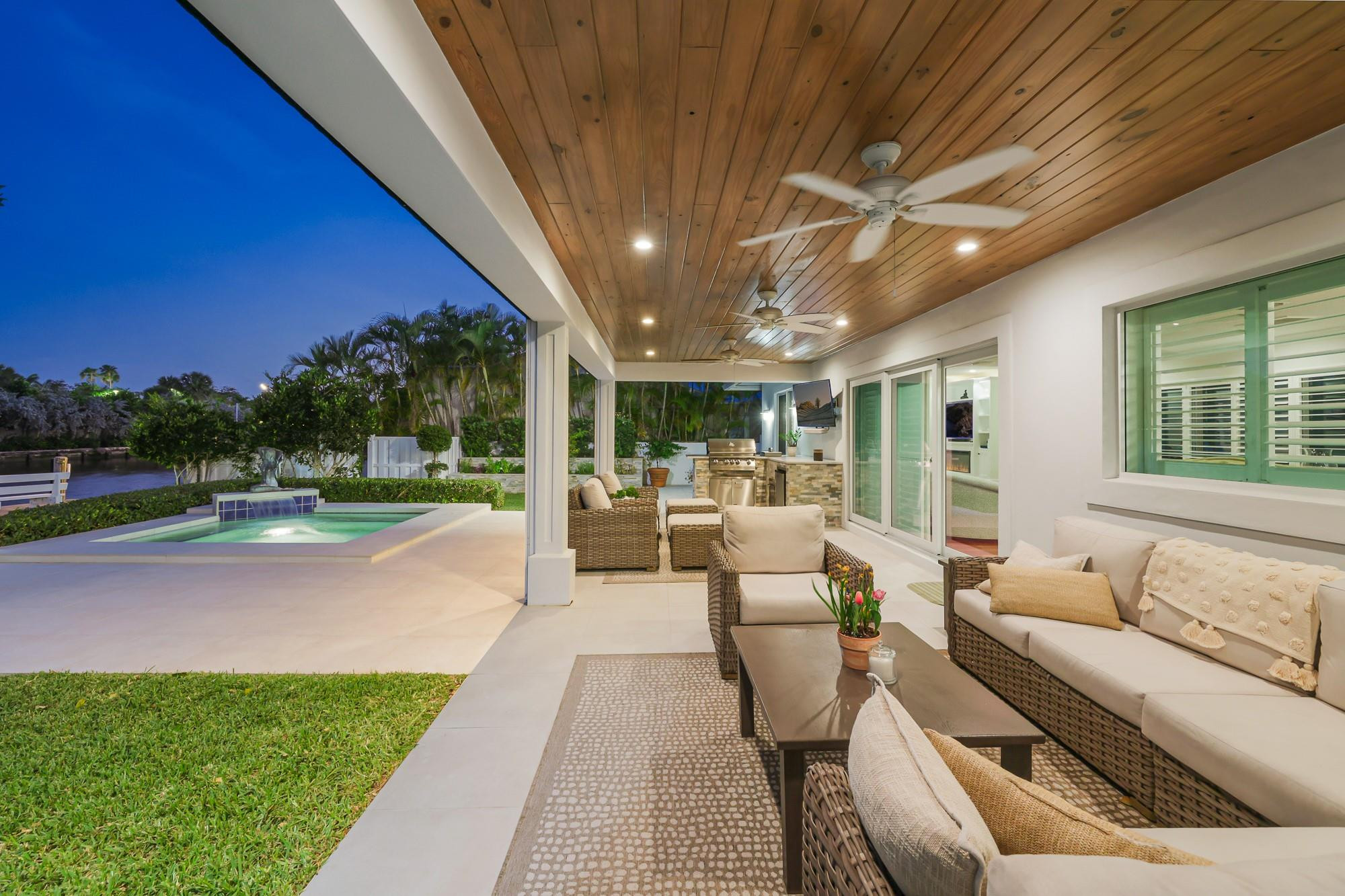 Coral Point 31-27 B - Residential