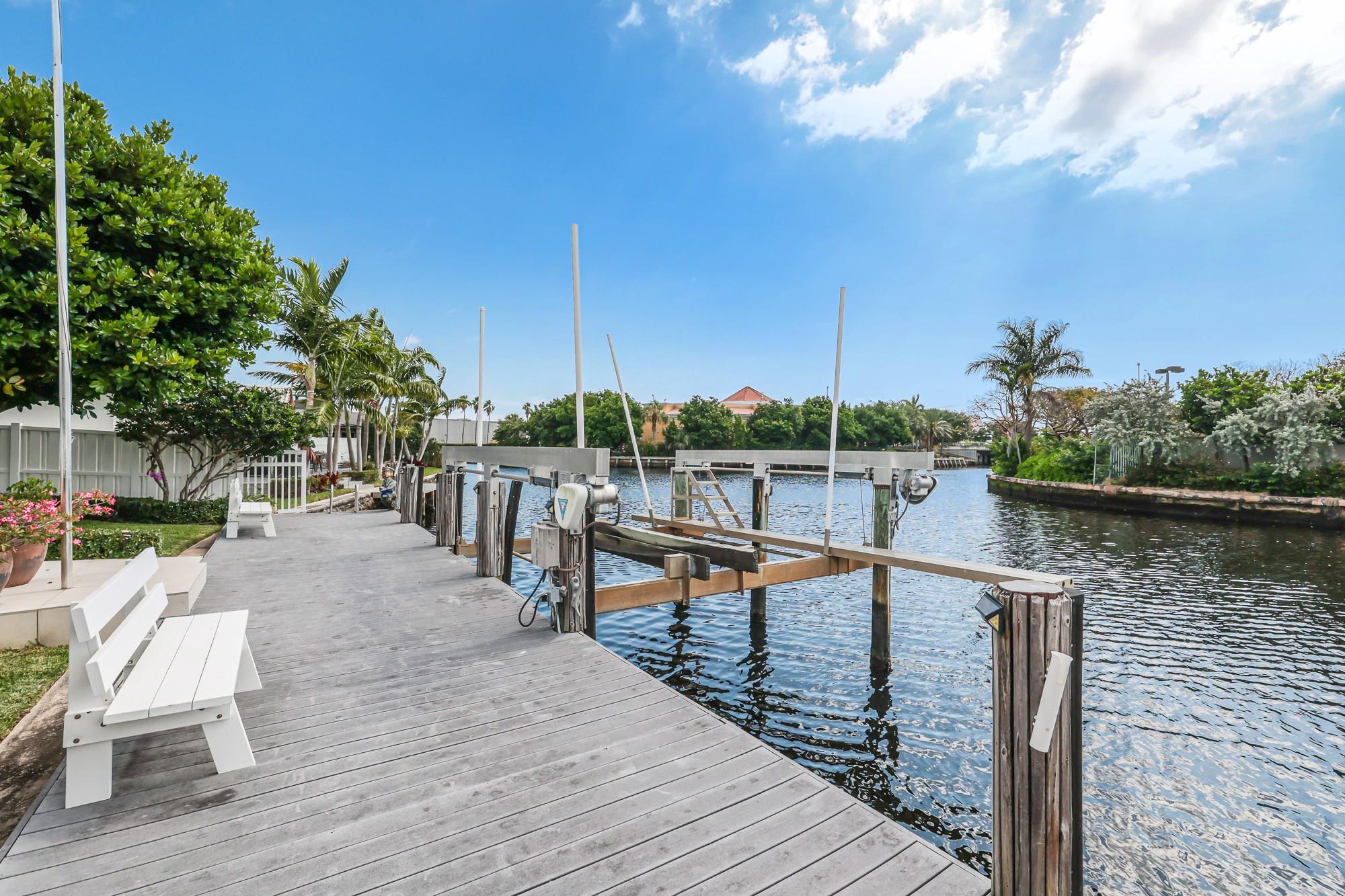 Coral Point 31-27 B - Residential