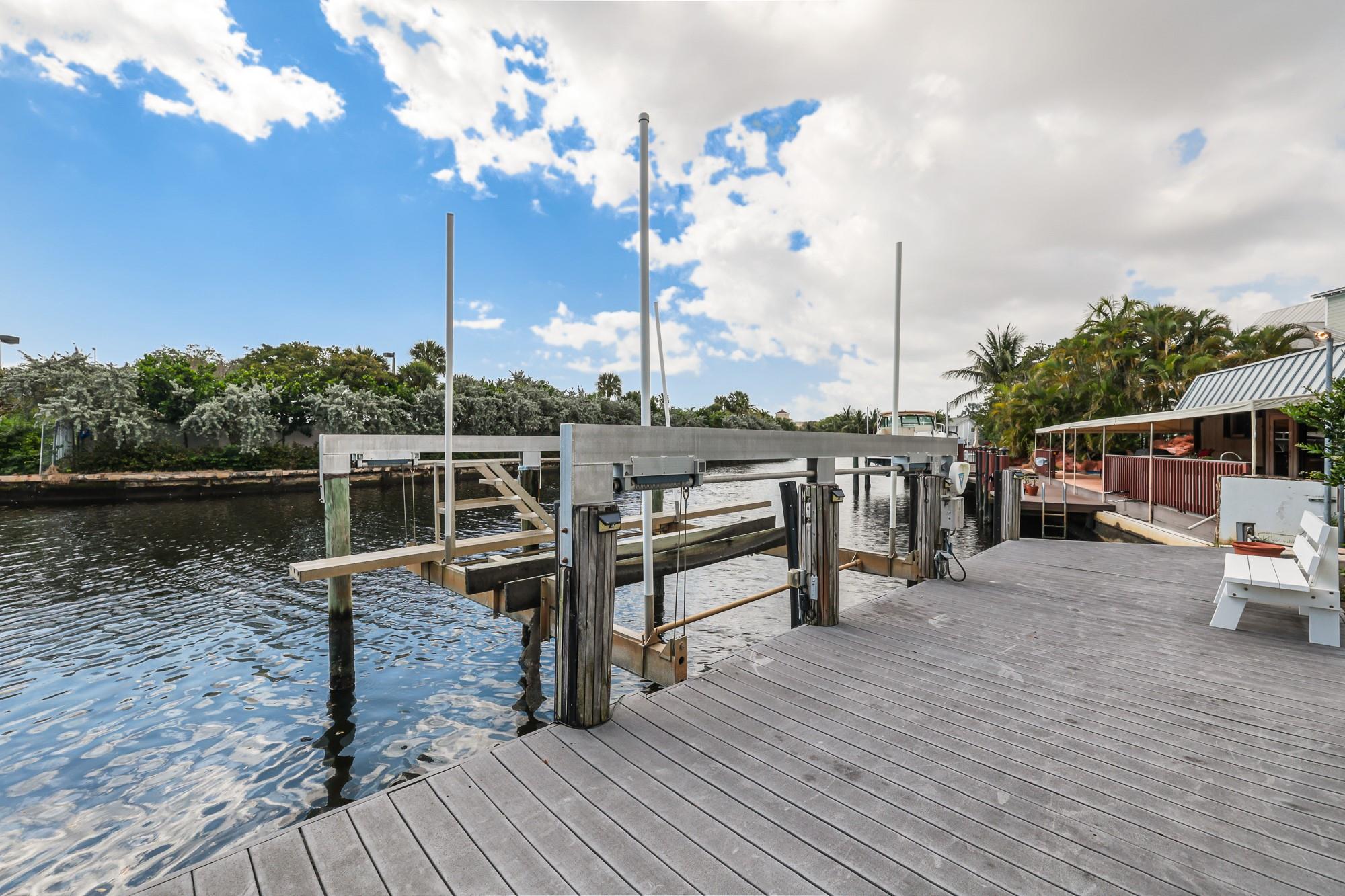 Coral Point 31-27 B - Residential