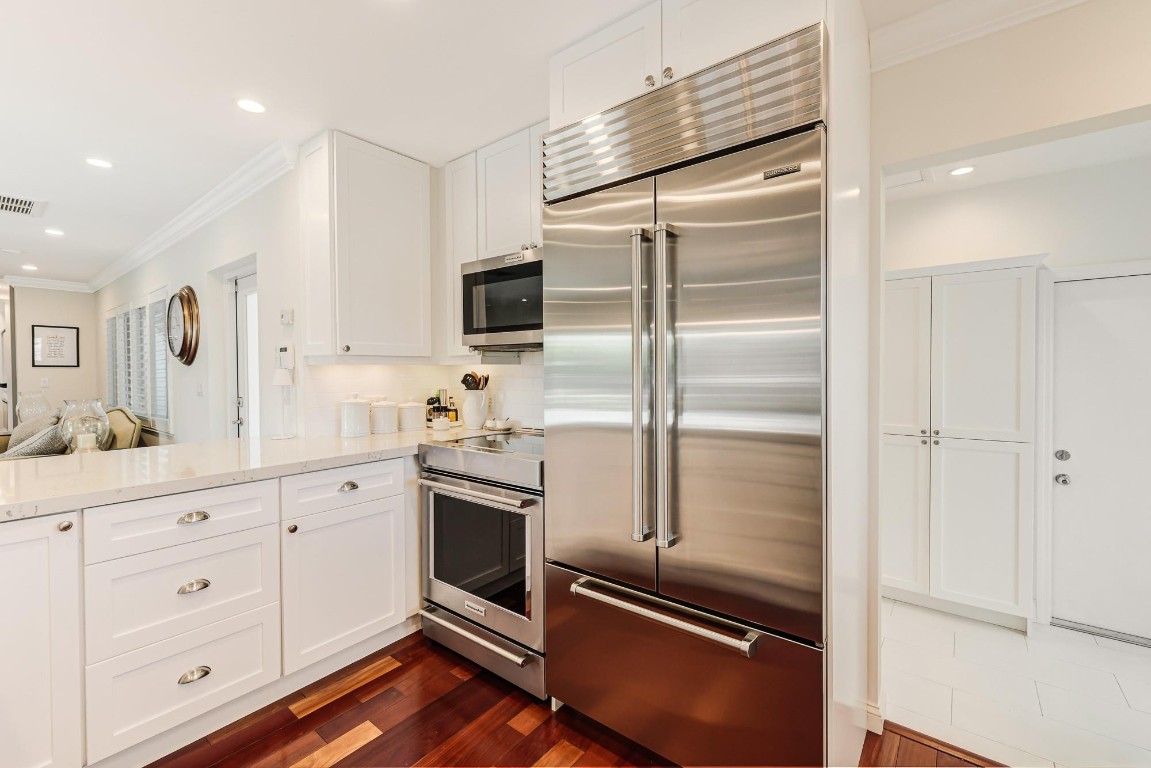 Coral Point 31-27 B - Residential