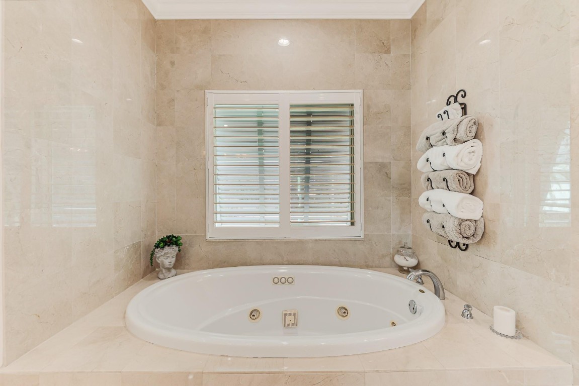 Coral Point 31-27 B - Residential