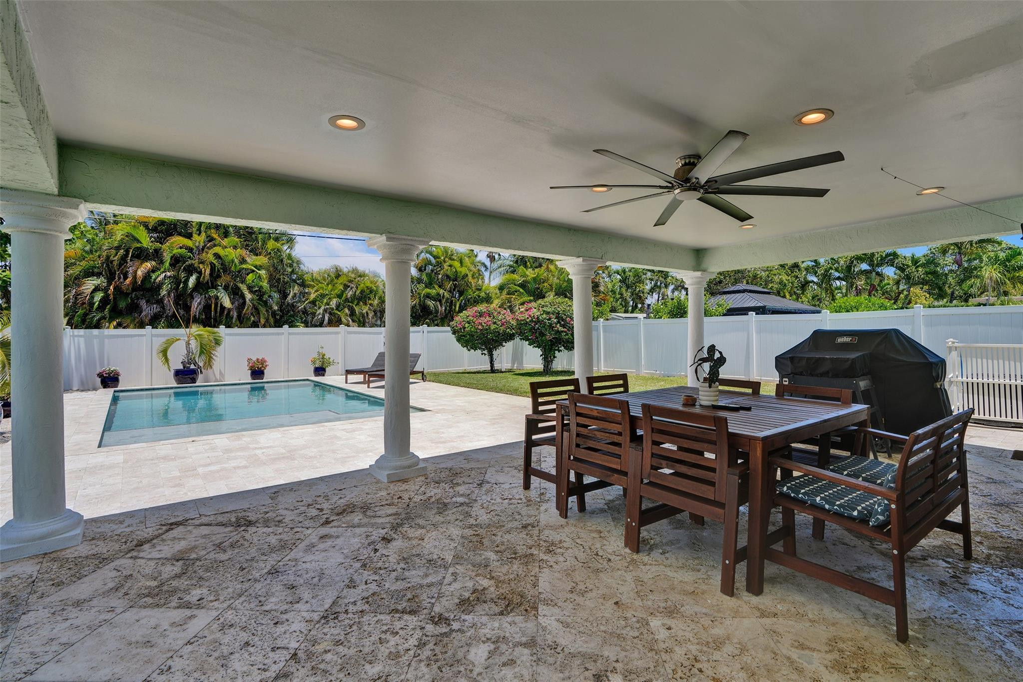 Hollywood Hills 6-22 B - Residential