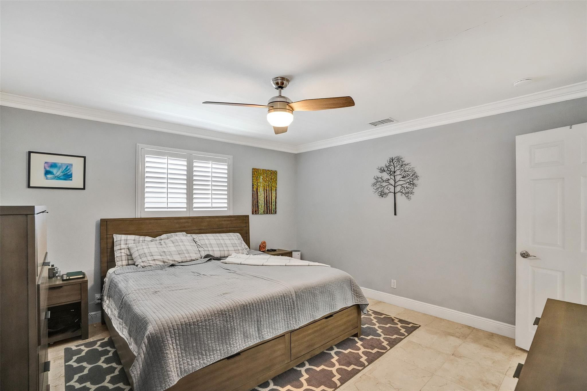 Hollywood Hills 6-22 B - Residential