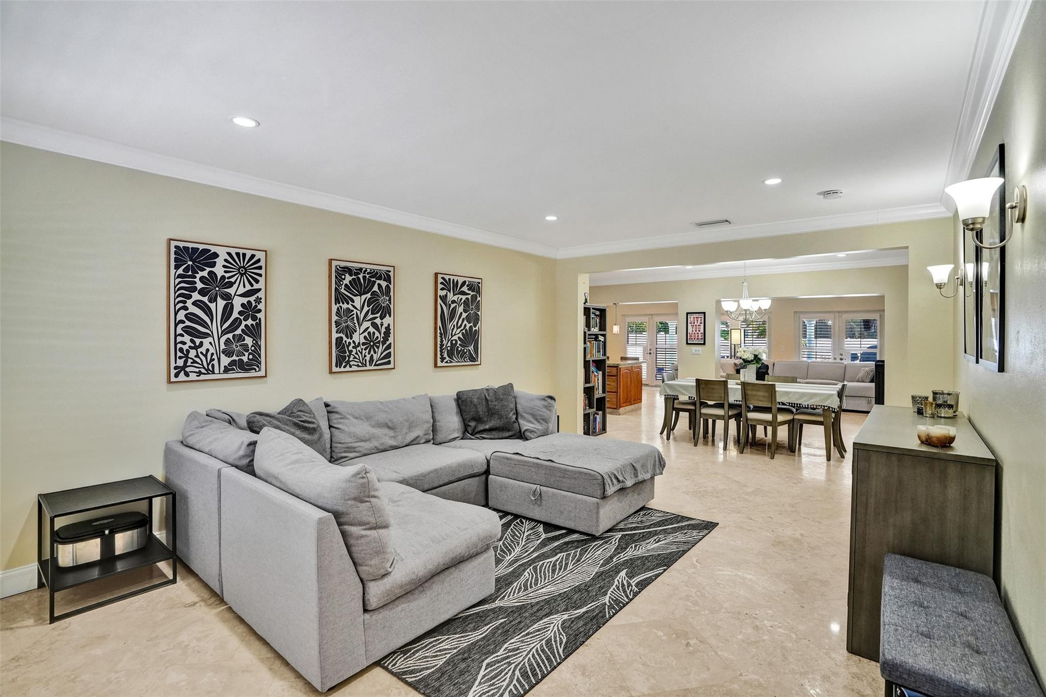 Hollywood Hills 6-22 B - Residential