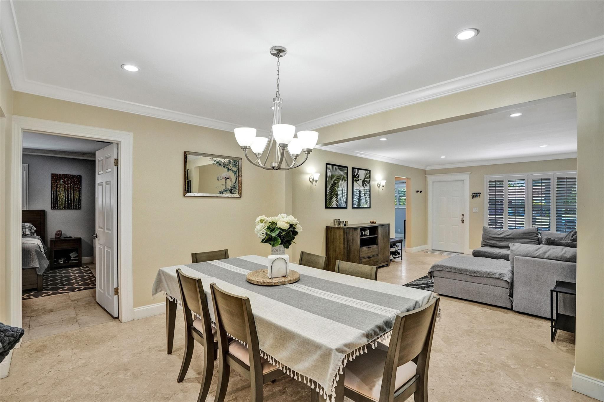 Hollywood Hills 6-22 B - Residential