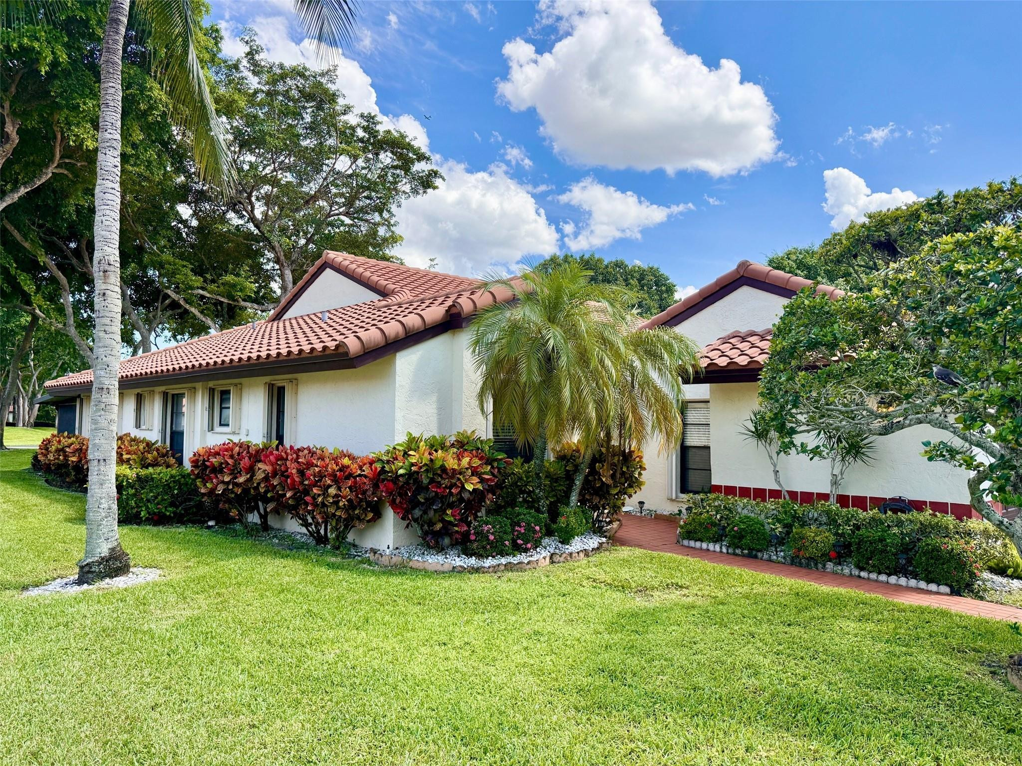 PALM CHASE CONDO - Residential