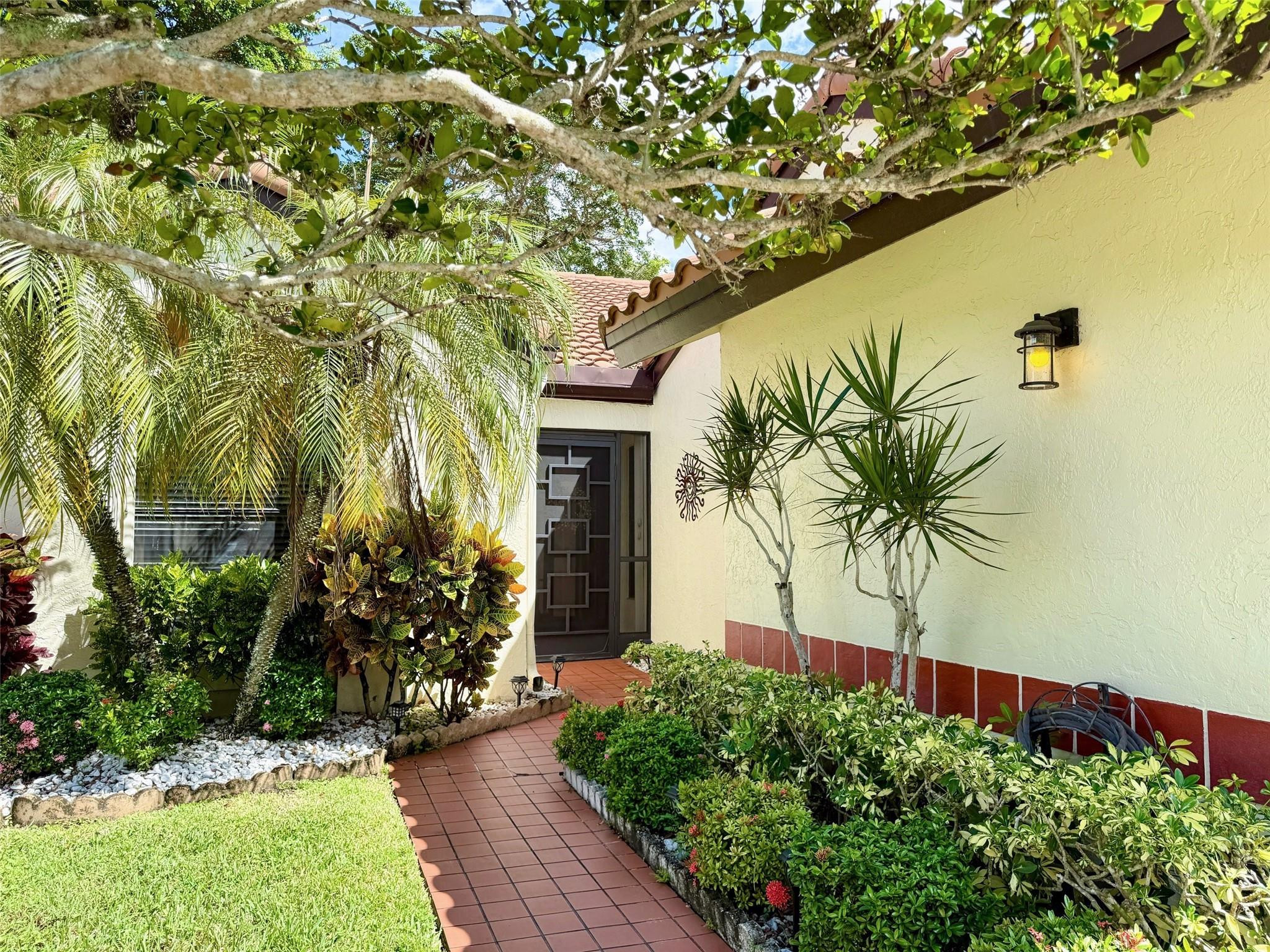 PALM CHASE CONDO - Residential