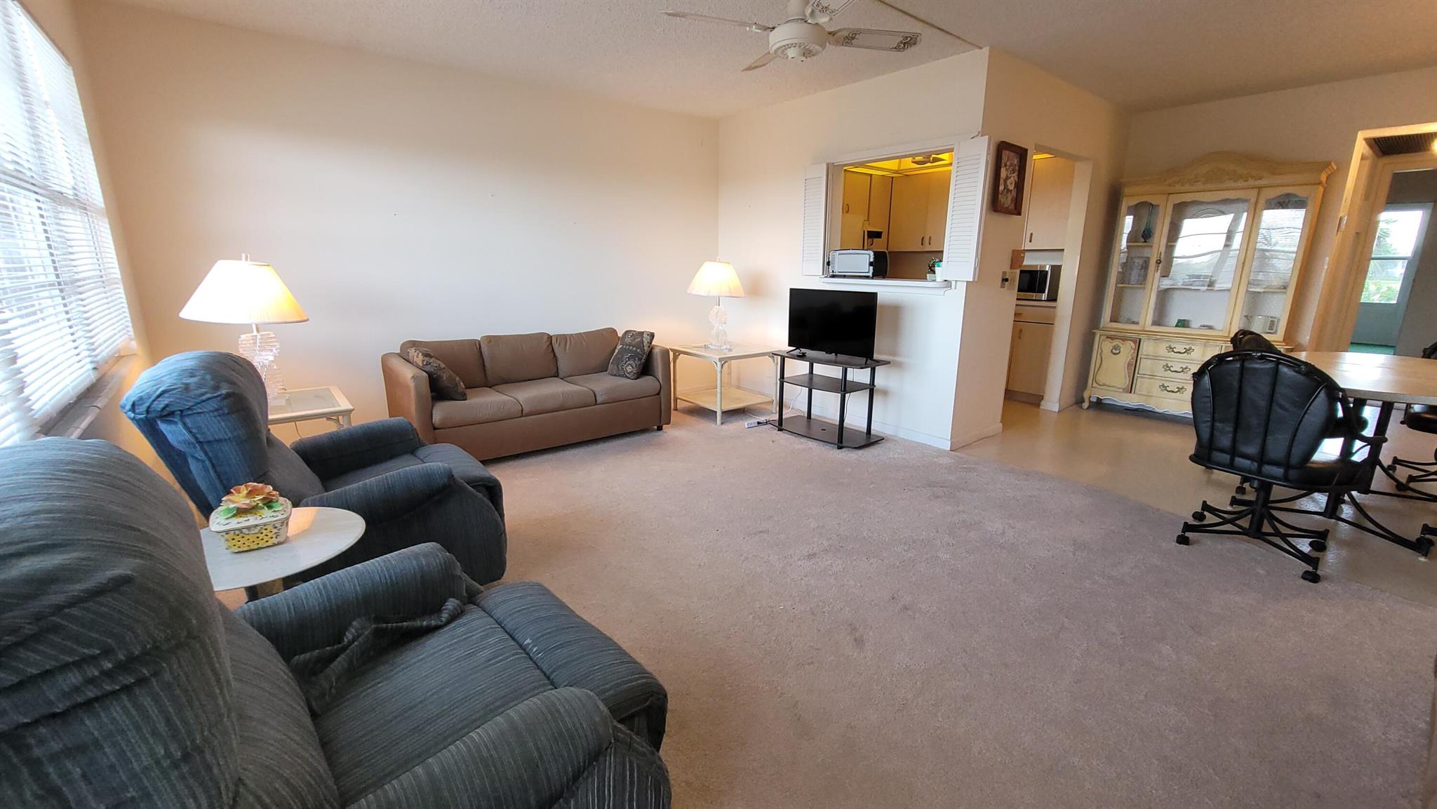 View photos, virtual tours, details... 347 Southampton C