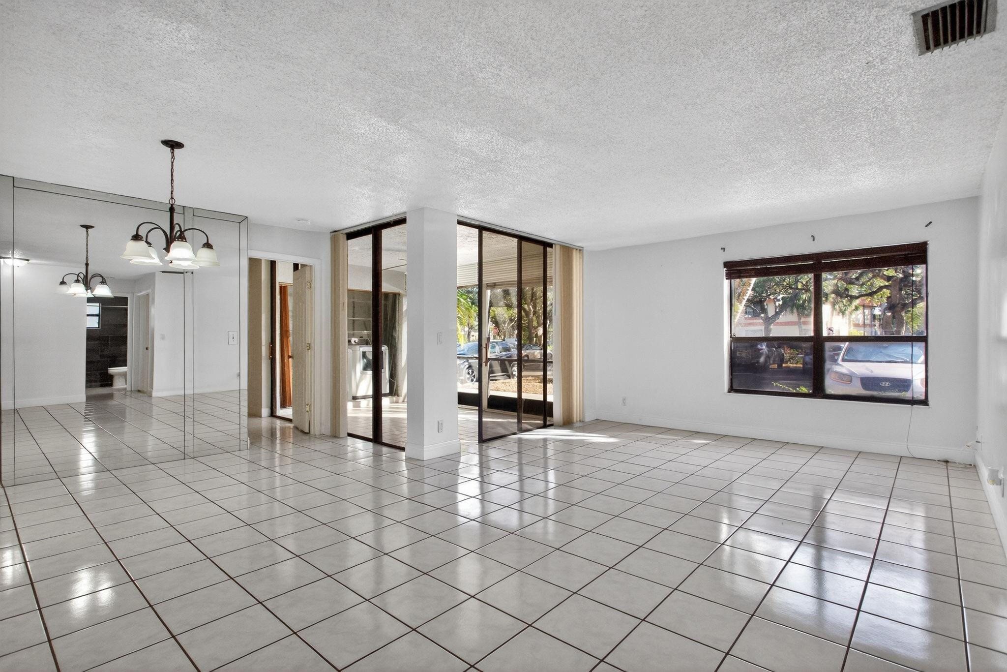 4110 Carambola Circle 2111