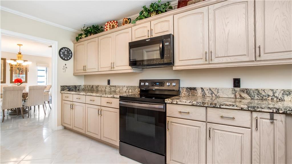 Jacaranda Area 12-C 76-12 - Residential