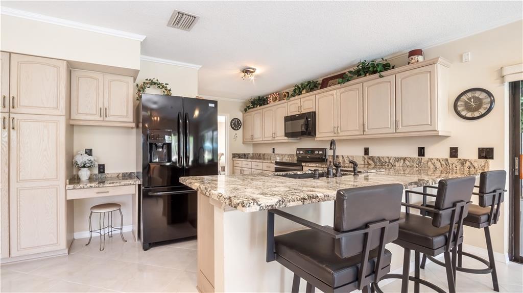 Jacaranda Area 12-C 76-12 - Residential