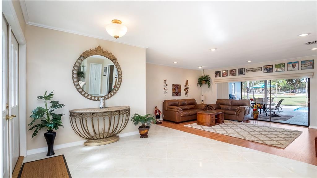 Jacaranda Area 12-C 76-12 - Residential