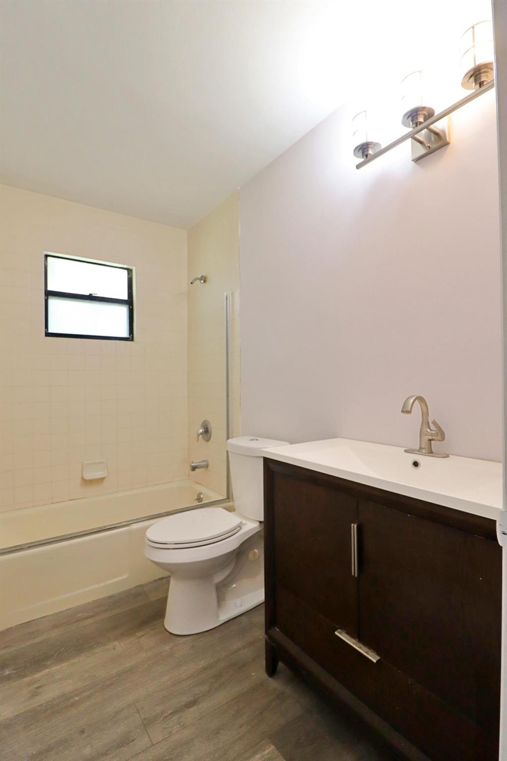 YORKTOWN AT HERITAGE RIDG - Residential