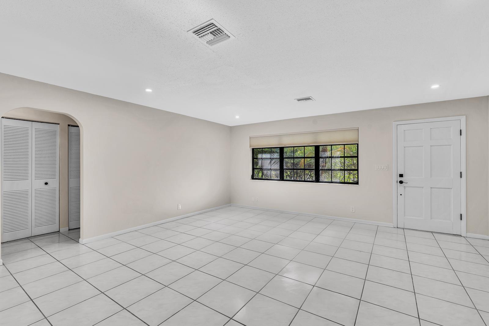 WEST DEERFIELD BEACH - Residential
