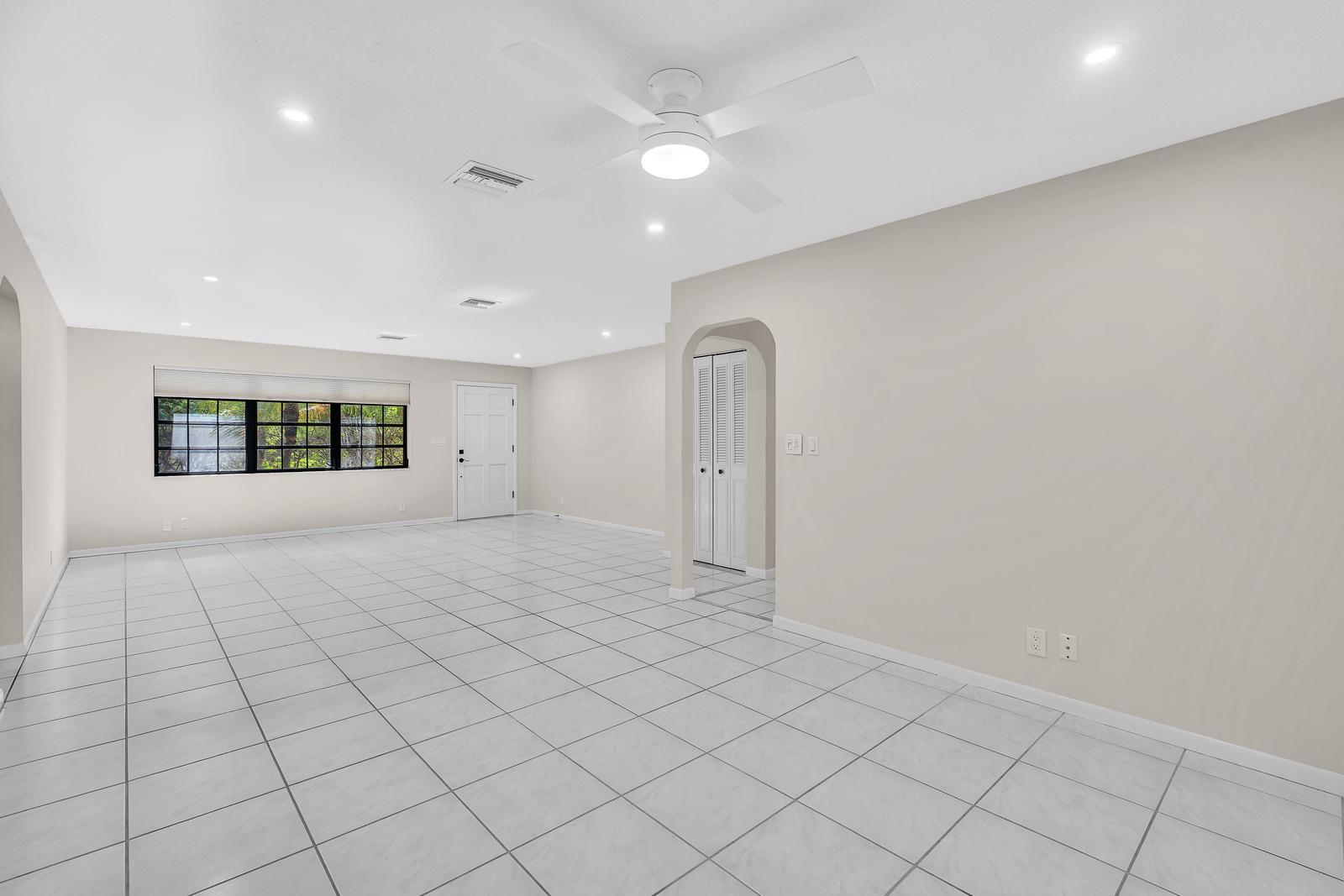 WEST DEERFIELD BEACH - Residential