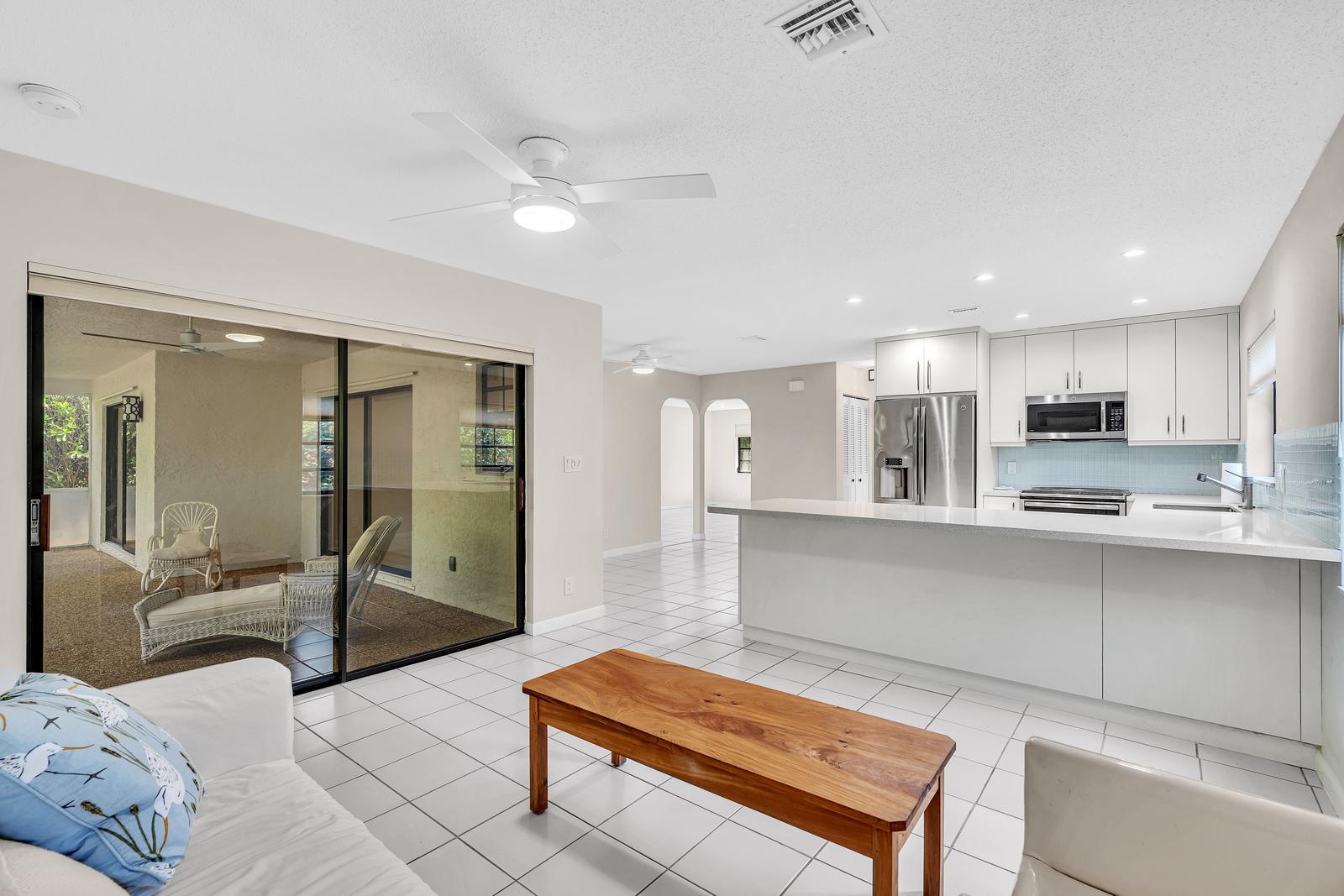 WEST DEERFIELD BEACH - Residential