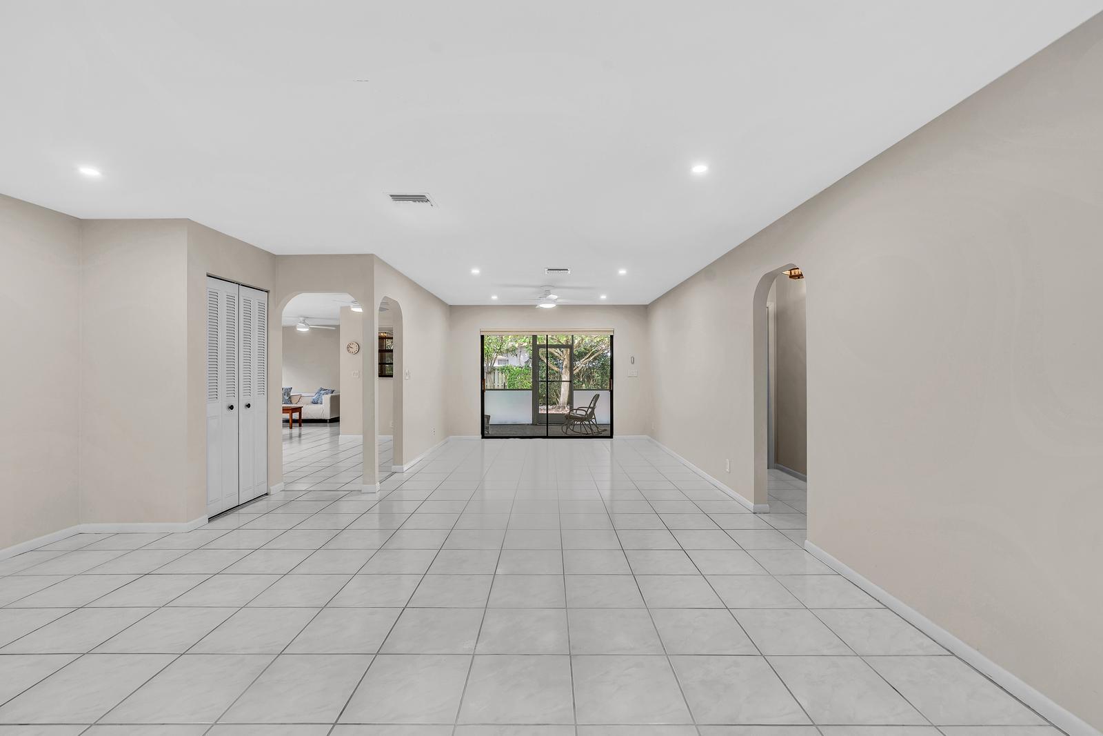 WEST DEERFIELD BEACH - Residential