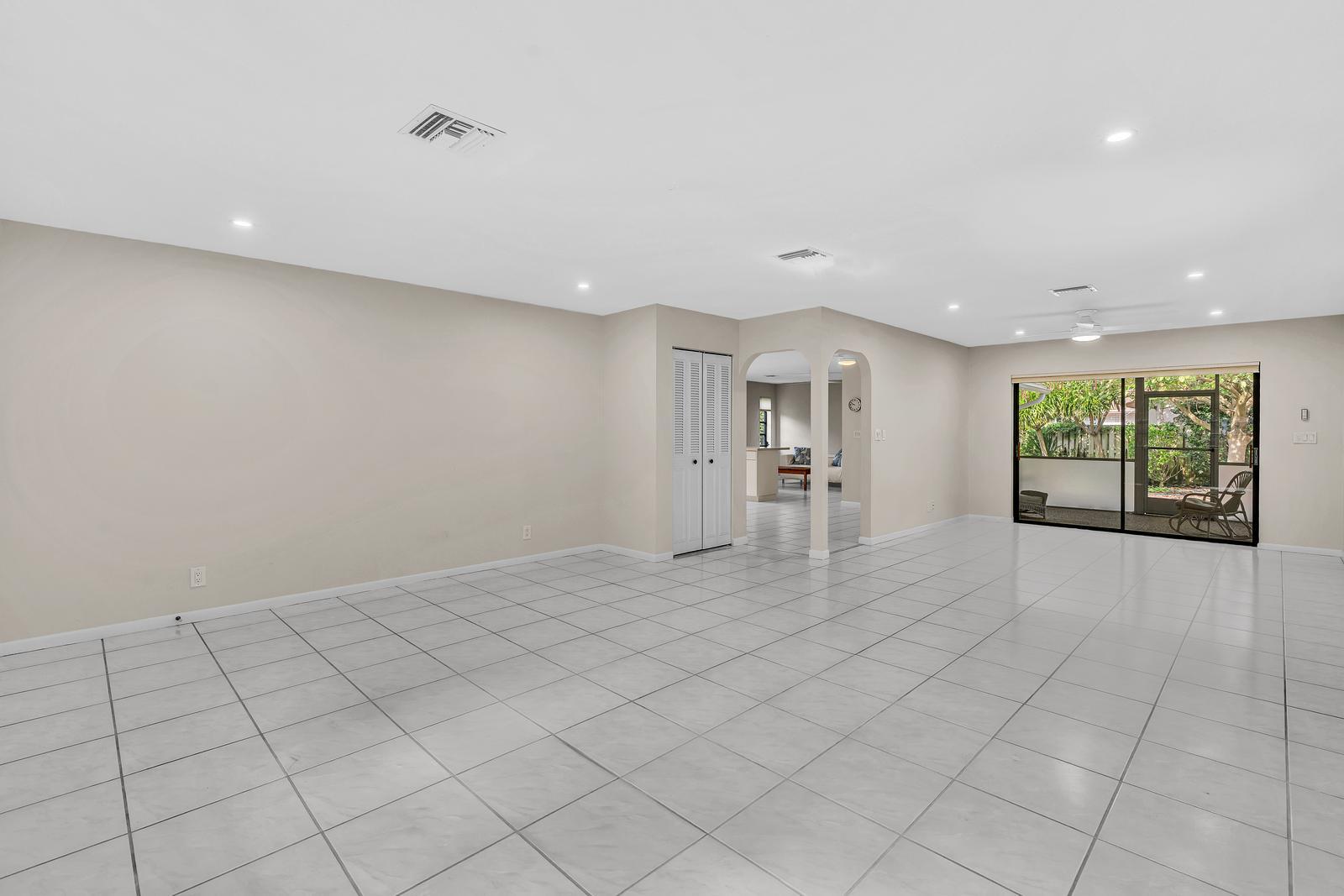 WEST DEERFIELD BEACH - Residential