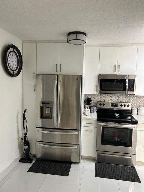 1395 NE 167th Street 107 Miami FL 33162