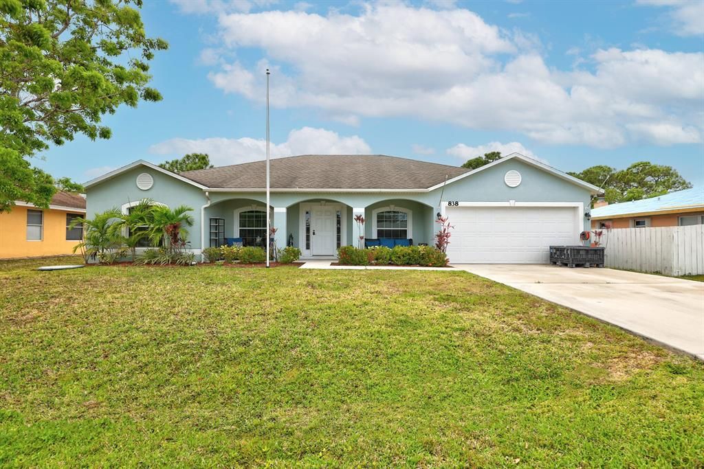Photo of 838 SE Odonnell Lane SE, Port St Lucie, FL 34983 (MLS # R10882883)