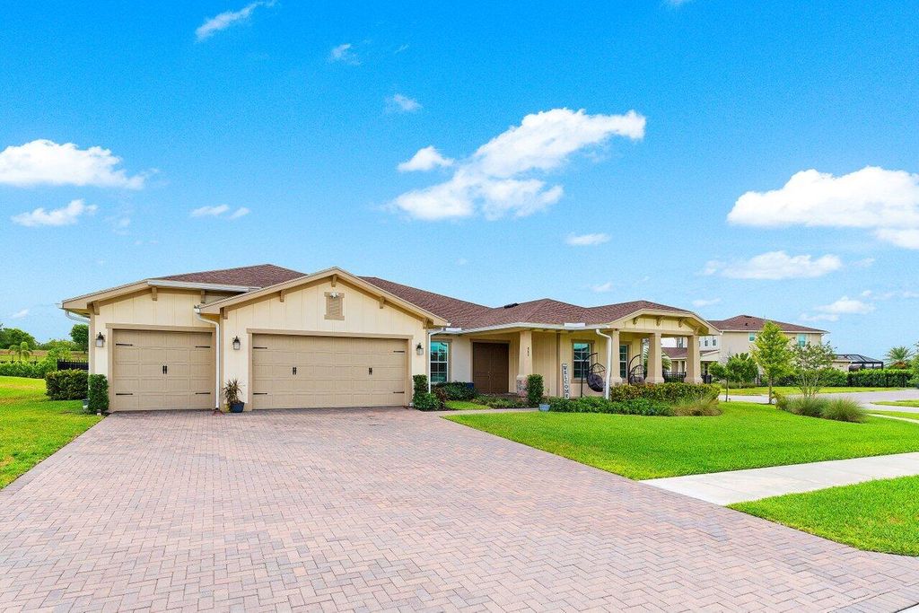 Photo of 962 Castaway Court, Loxahatchee, FL 33470 (MLS # R11166299)