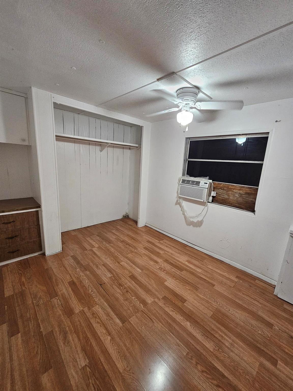 TREASURE ISLAND - Residential Lease