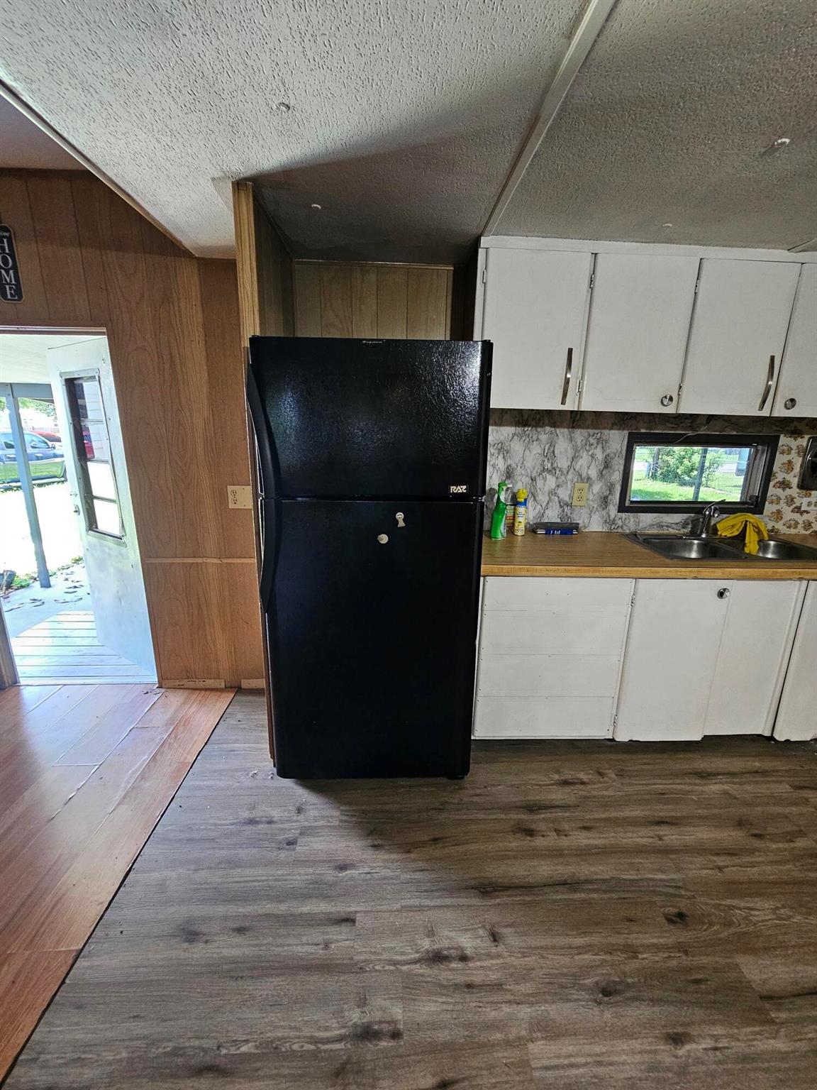 TREASURE ISLAND - Residential Lease