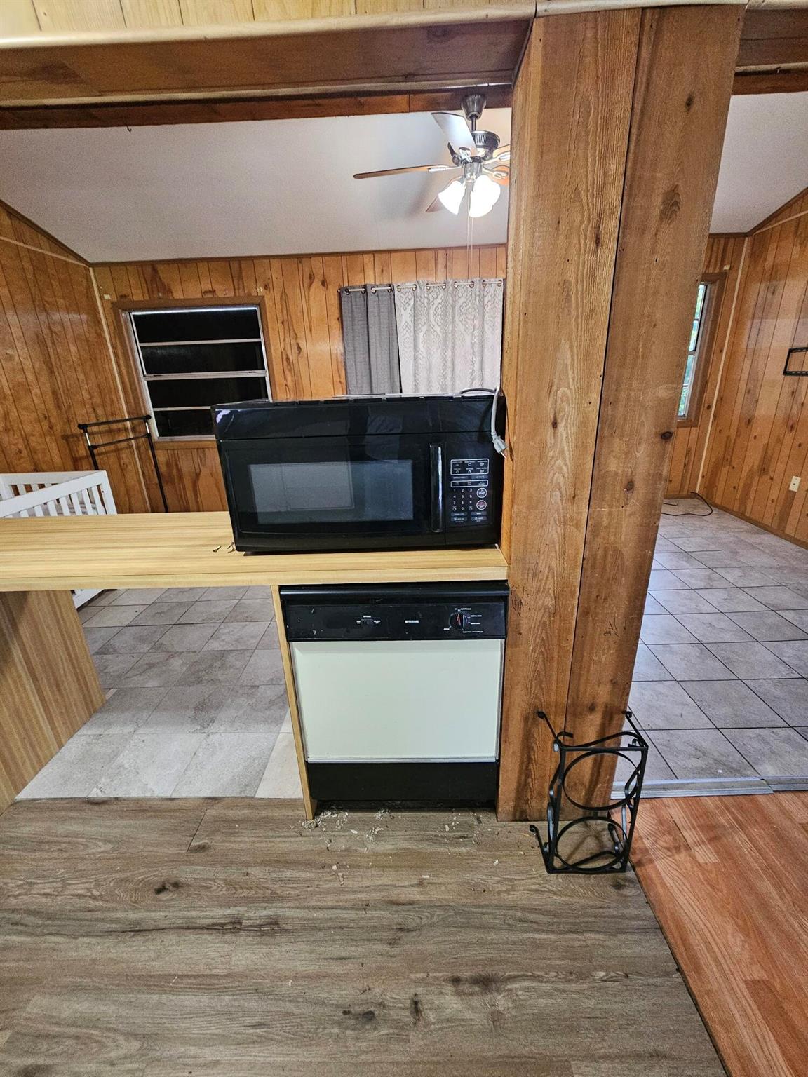 TREASURE ISLAND - Residential Lease
