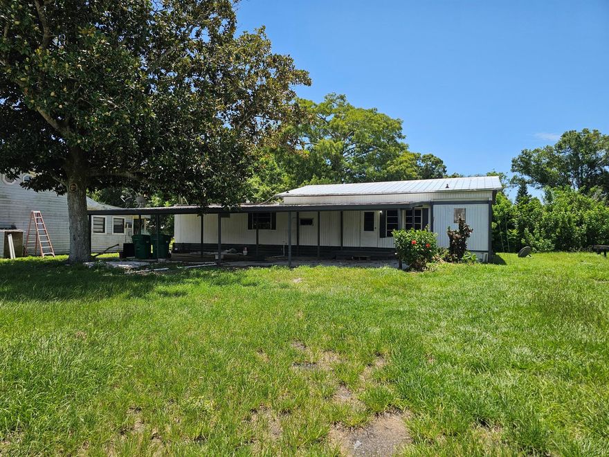 Enjoy Florida living at its best in this move-in-ready with direct access to Lake Okeechobee. Featuring 4Bedrooms-3 Full Baths, this property offers plenty of space for family and guests. No HOA. Pets welcome. Relax and unwind by the water, bring your boat and enjoy peaceful sunsets right from your backyard.
