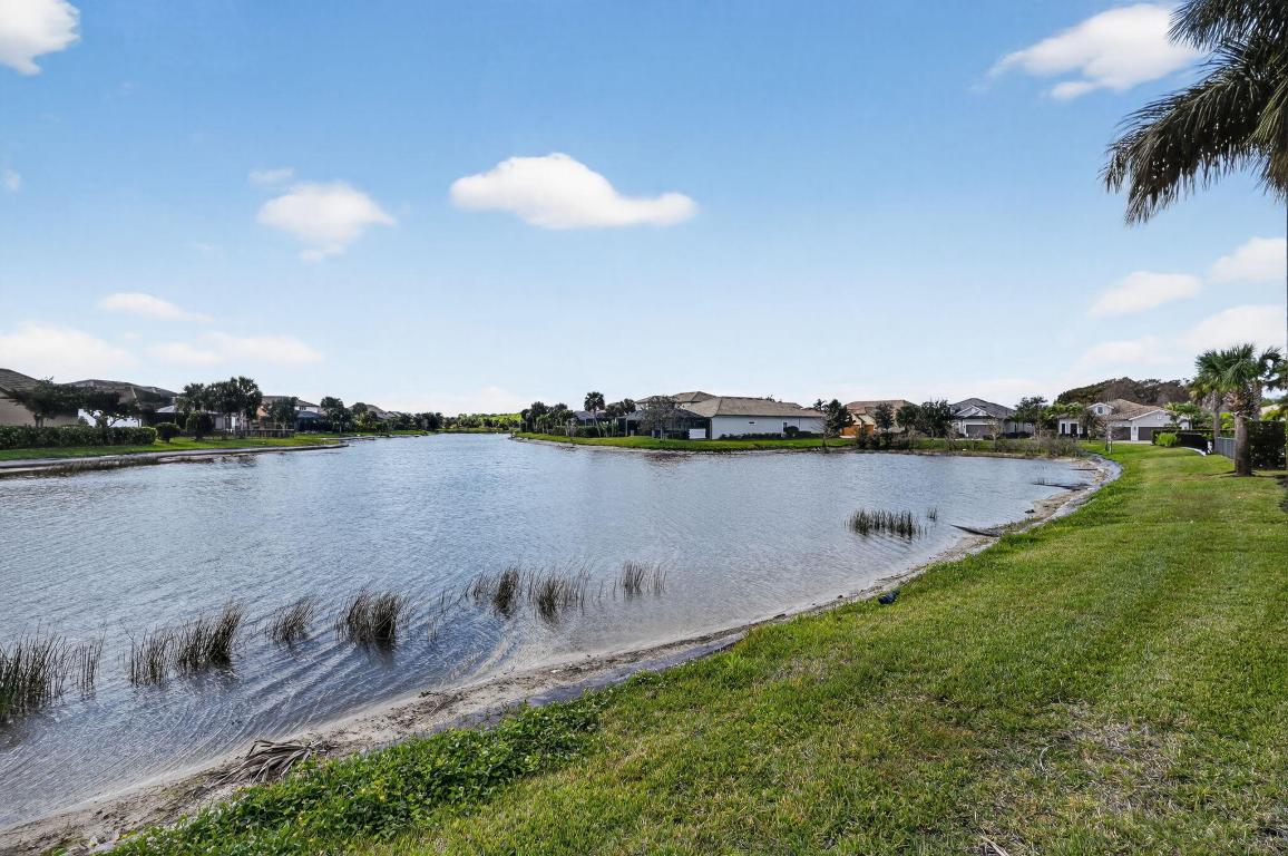 SONOMA ISLES - Residential